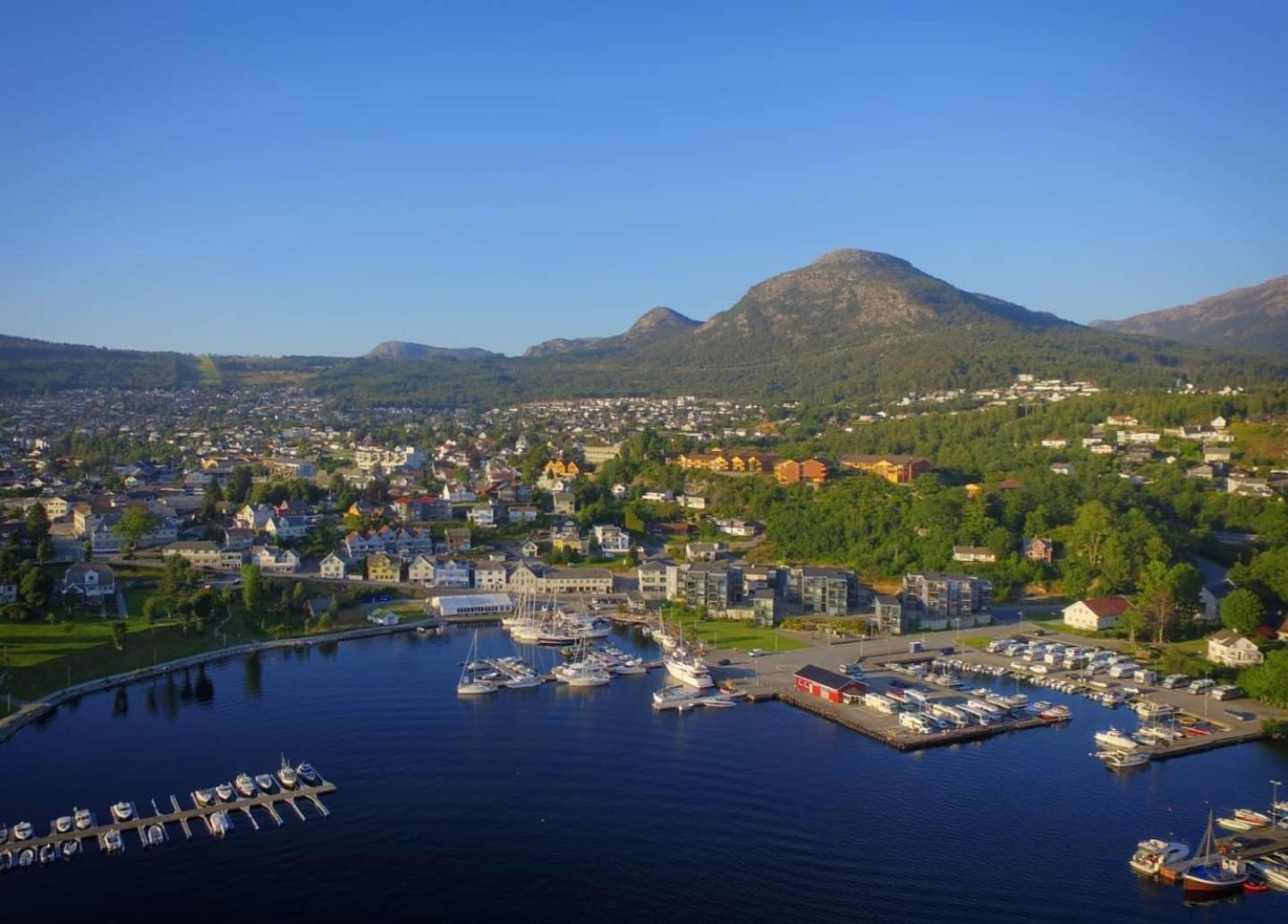 Small Apartment In The Harbour Of Jørpeland Exterior foto